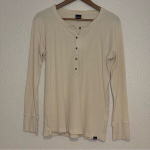 Patagonia Base Layer Henley. Size Large. Excellent Condition!!!
